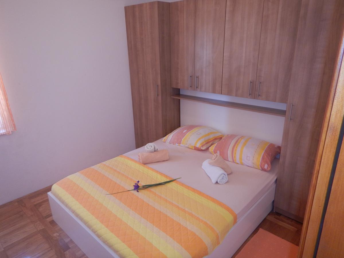 Apartments Val'S Osljak Preko Kültér fotó
