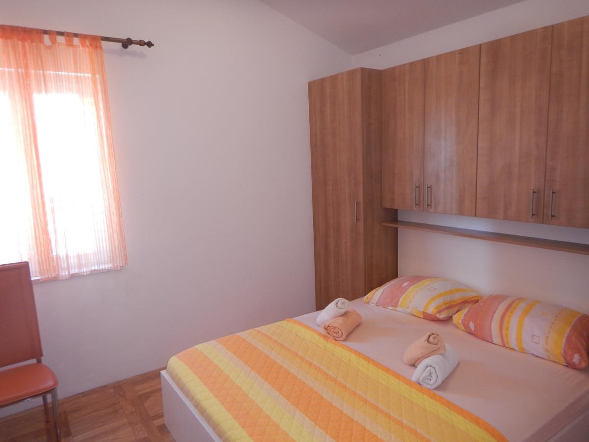 Apartments Val'S Osljak Preko Kültér fotó