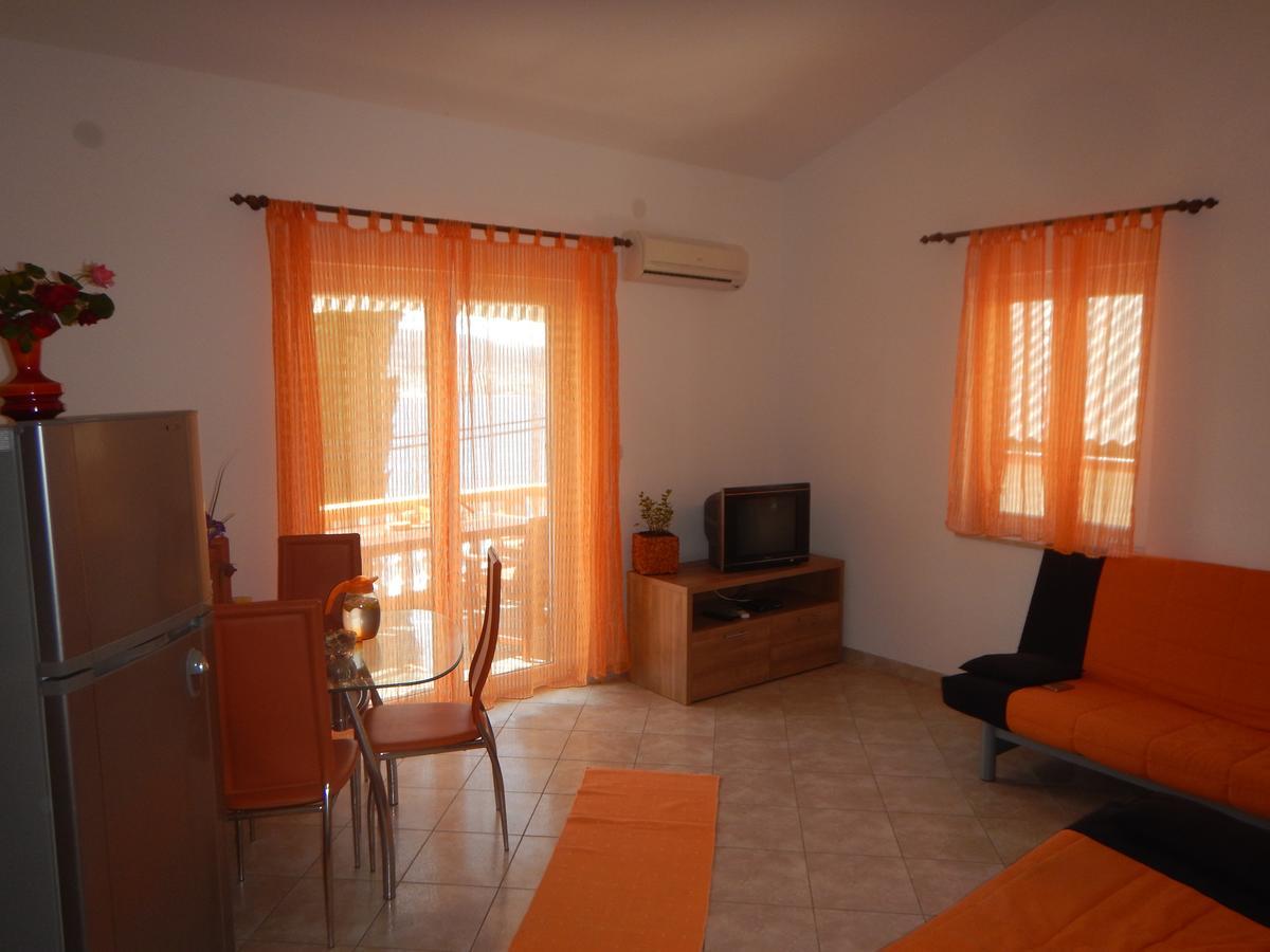 Apartments Val'S Osljak Preko Kültér fotó
