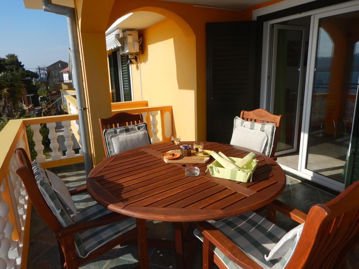 Apartments Val'S Osljak Preko Kültér fotó