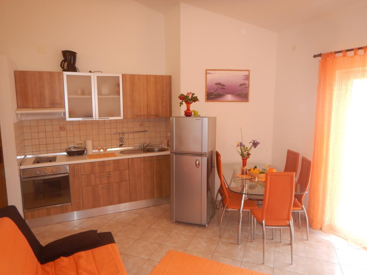 Apartments Val'S Osljak Preko Kültér fotó