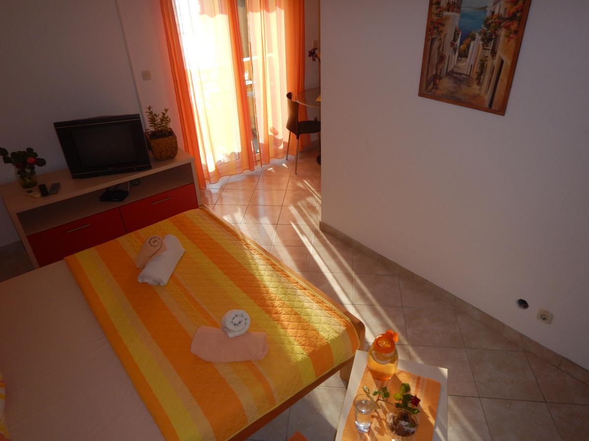 Apartments Val'S Osljak Preko Kültér fotó